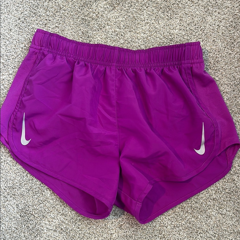 Nike Purple Athletic Shorts Lightweight Moisture-Wicking With Liner